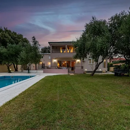 Fresia Villa *