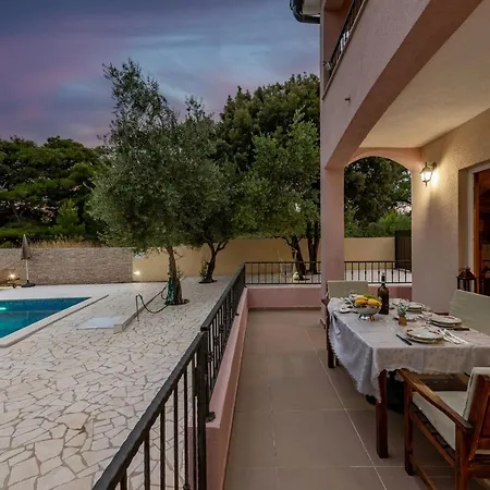 Villa Fresia Vir