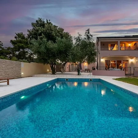 Villa Villa Fresia *